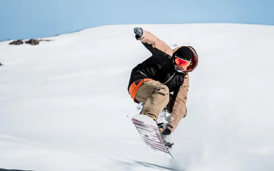 Cómo aprender snowboard para principiantes